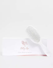 Load image into Gallery viewer, BeautyWorks Molly Mae Oval Bristle Brush
